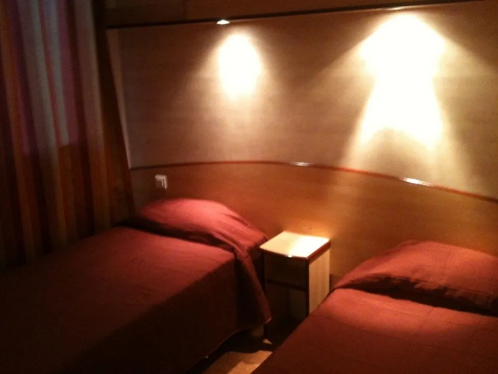 Logis Hotel Acotel Le Pontet   Le Pontet (Vaucluse)
